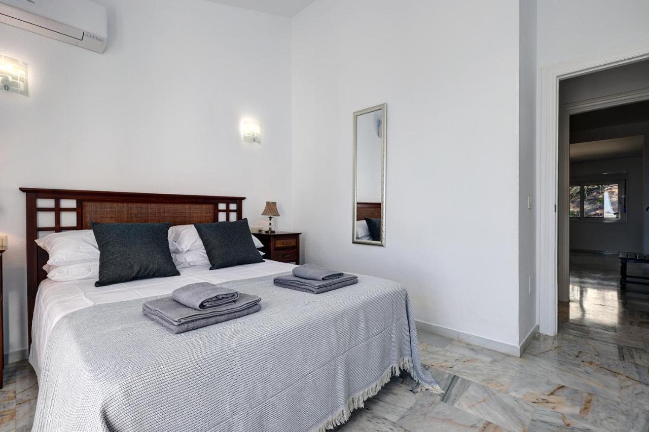Quaint 2 Bedroom Townhouse With Pool Close To Sea! بينالماذينا المظهر الخارجي الصورة